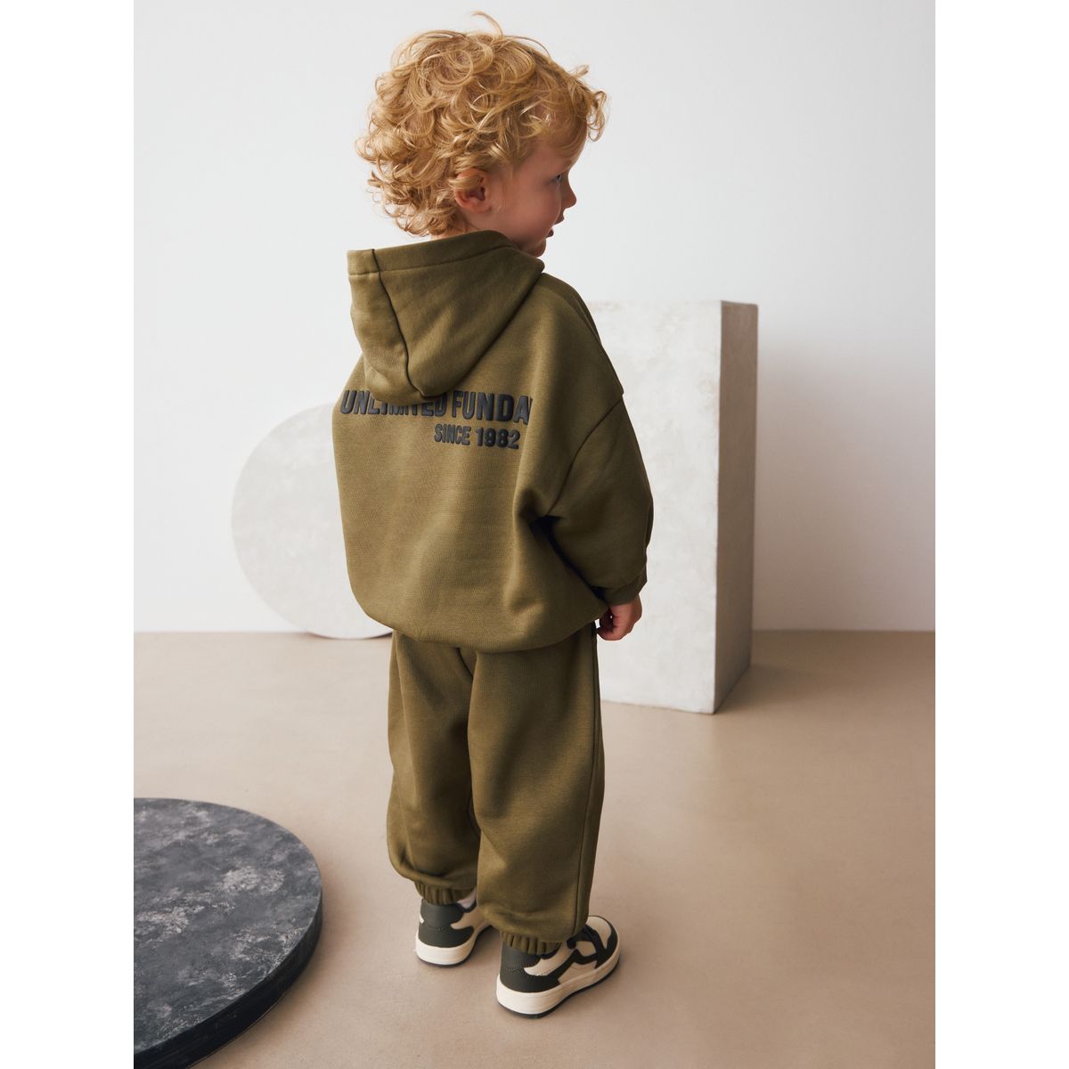 Sweat à capuche et pantalon avec inscription vert kaki, NEXT