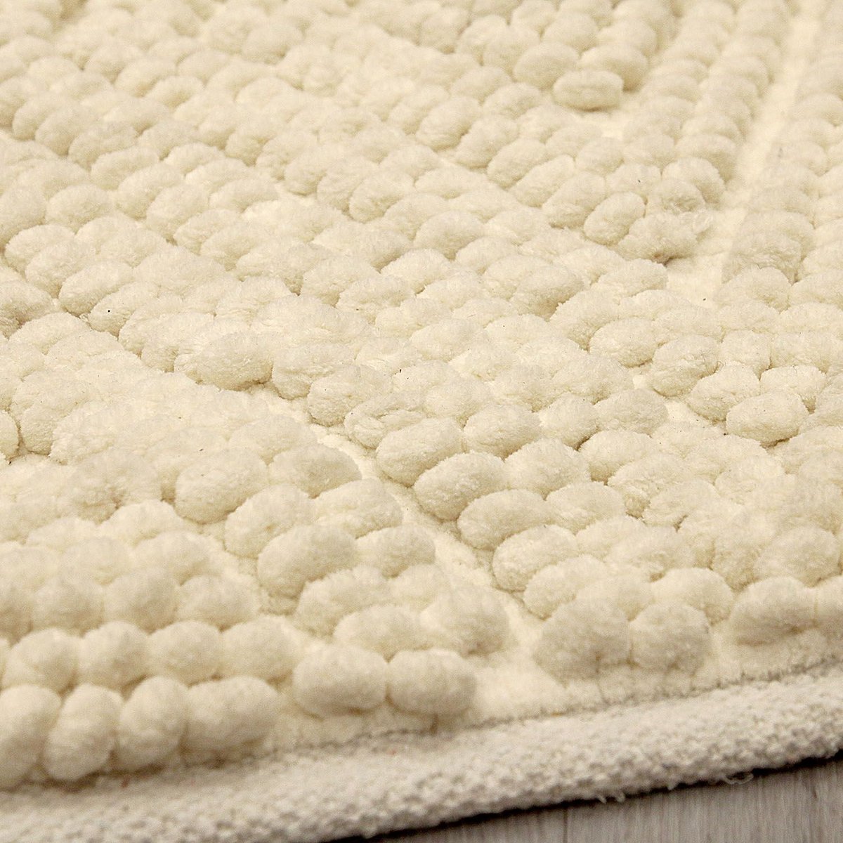 Tapis à relief motifs graphiques design ethnique HOME blanc, THE HOME DECO FACTORY