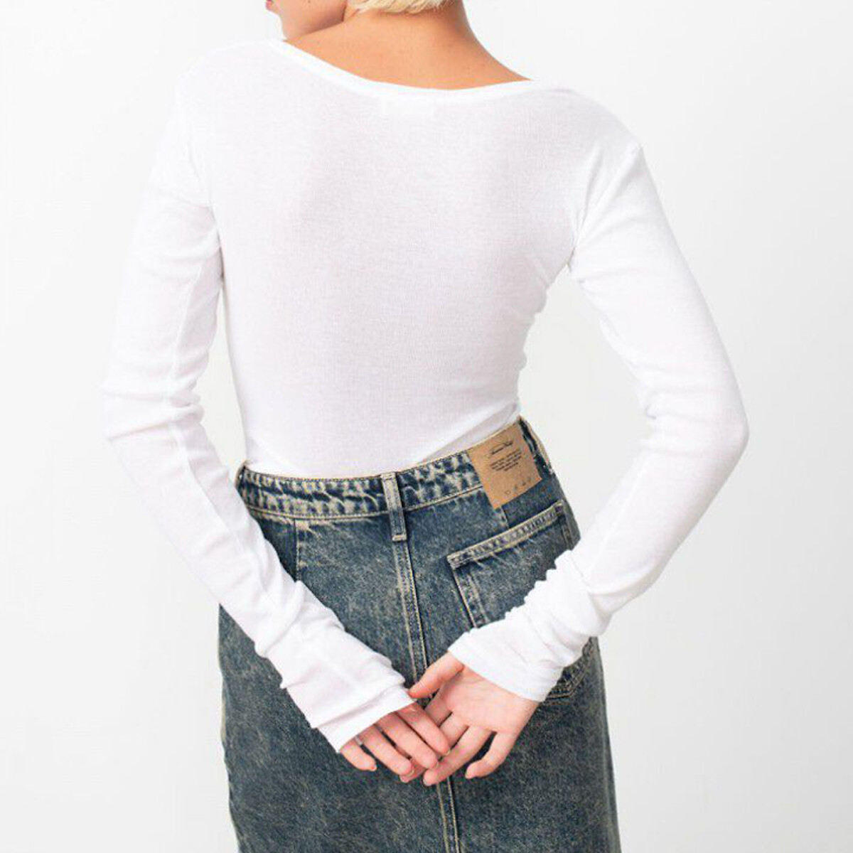 Massachusetts V-Neck T-Shirt with Long Sleeves white, AMERICAN VINTAGE