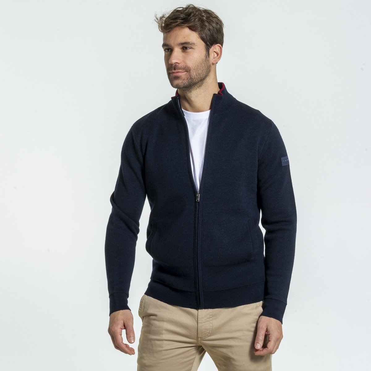 Cardigan victor bleu, MISE AU GREEN