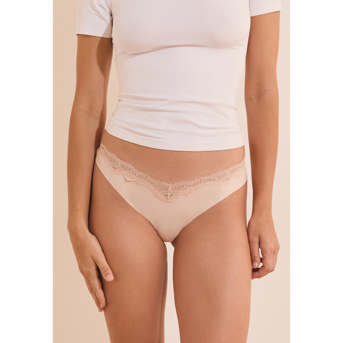 Tanga avec détail dentelle FARA lin, ETAM