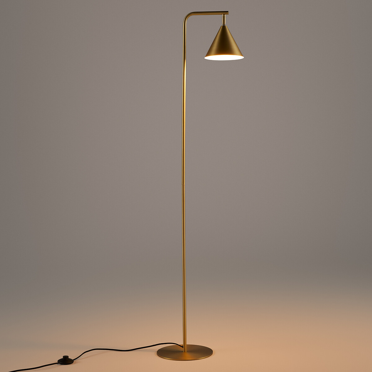 Voetlamp in ijzermetaal, richtbaar, Hiba messing, LA REDOUTE INTERIEURS