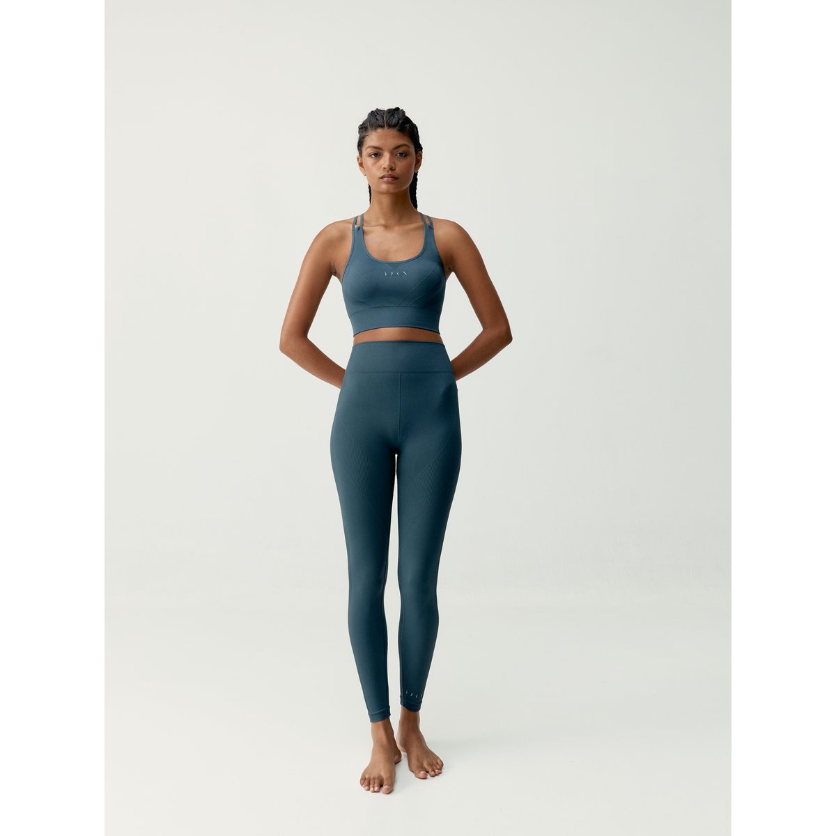 Brassière de sport femme Keren maintien élevé bretelles coussinets amovibles bleu gris tempête, BORN