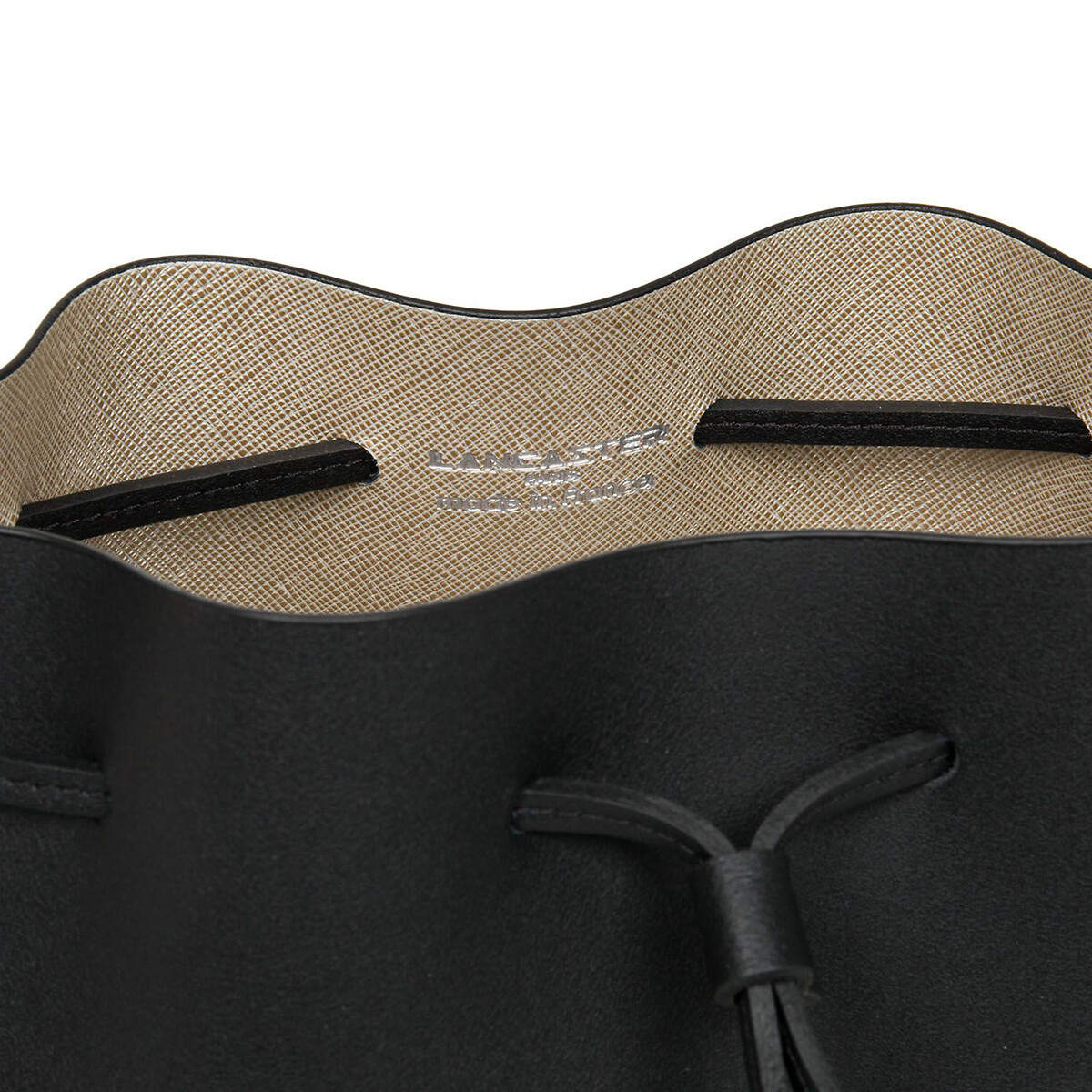 Pur & Element Small Bucket Bag in Leather black, LANCASTER