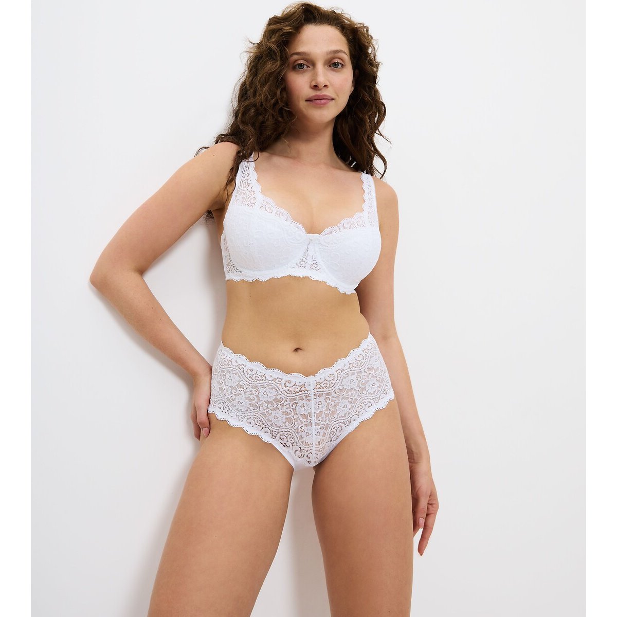 Soutien-gorge balconnet AMOURETTE WHP blanc, TRIUMPH