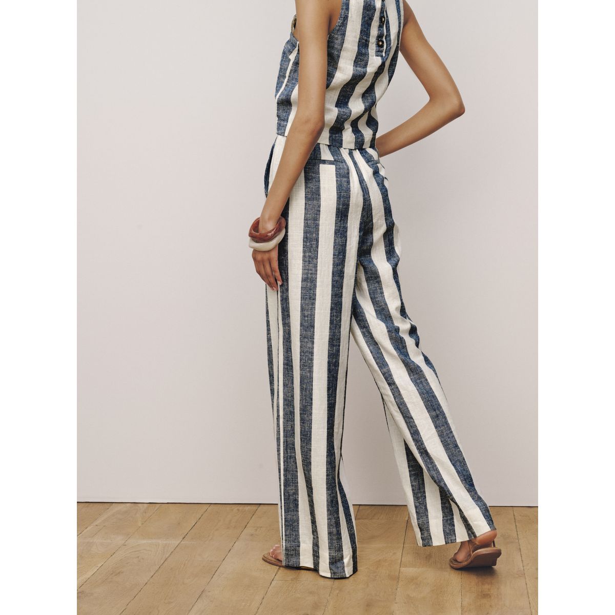 Pantalon large en lin mélangé avec ceinture rayures bleu marine/pierre, NEXT