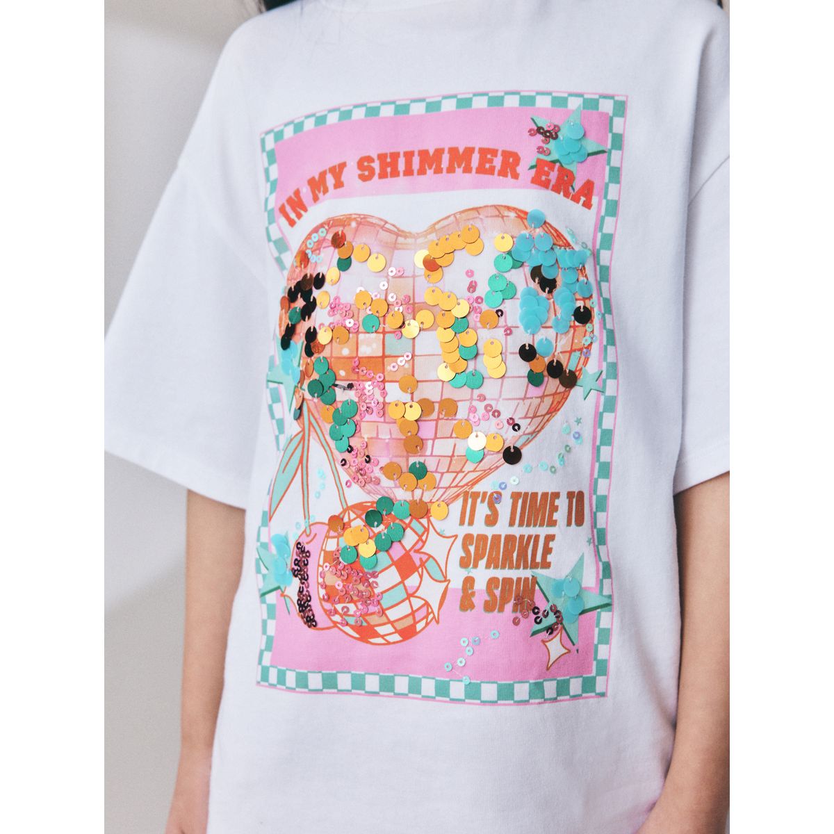 T-shirt oversize à sequins cœur disco blanc, NEXT