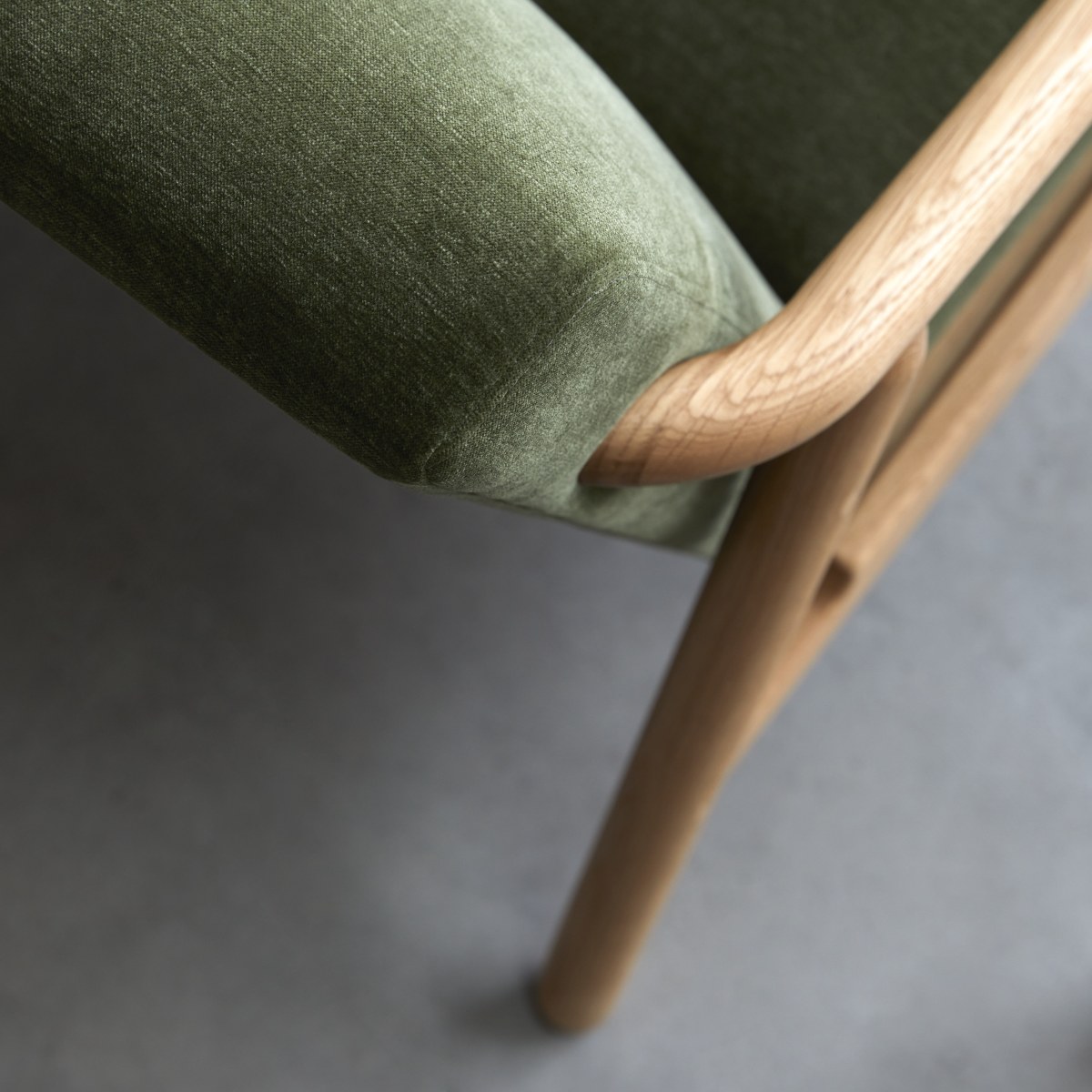 Fauteuil en Tissu massif, AXEL vert, TIKAMOON