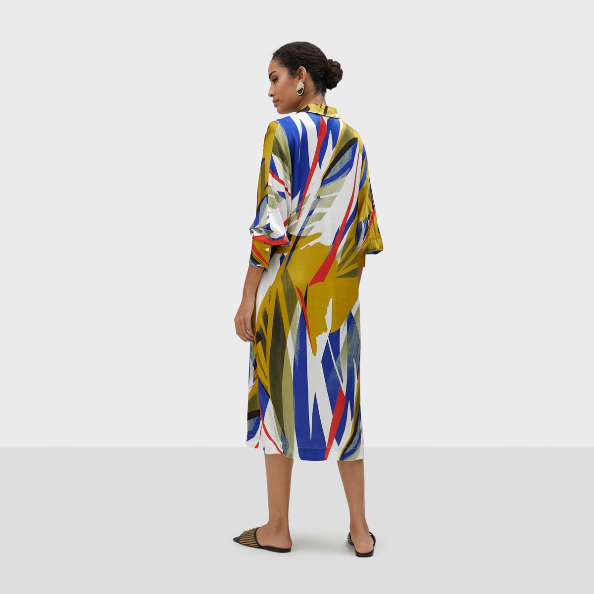Robe chemise avec manches longues kaki clair, LOLA CASADEMUNT
