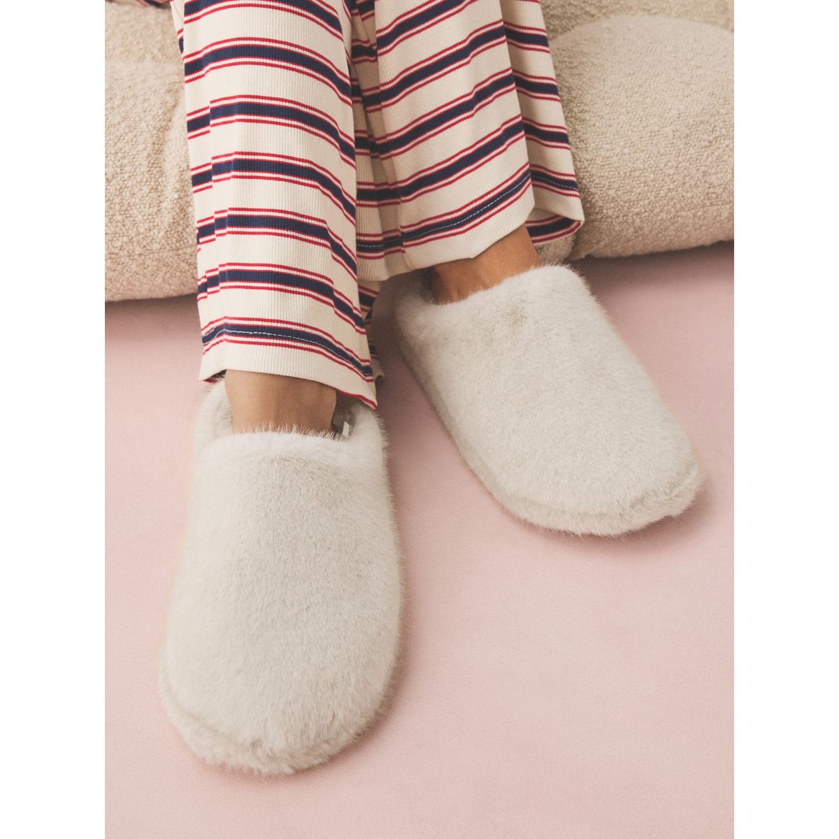 Chaussons mules écru/crème, NEXT
