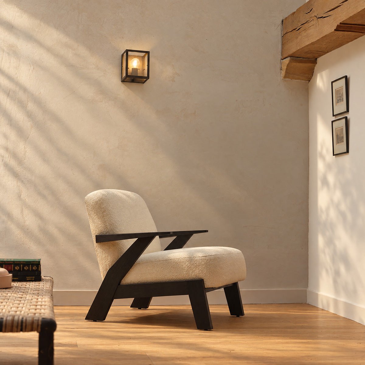 Fauteuil en mindi massif et tissu bouclette ZOLA crème, BERAH GETAH
