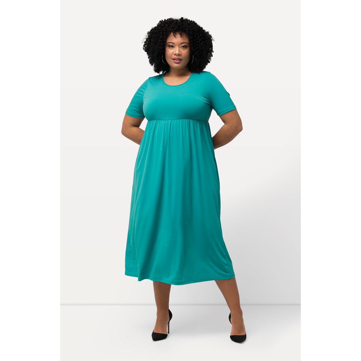 Robe en jersey à décolleté rond et manches cyan, ULLA POPKEN
