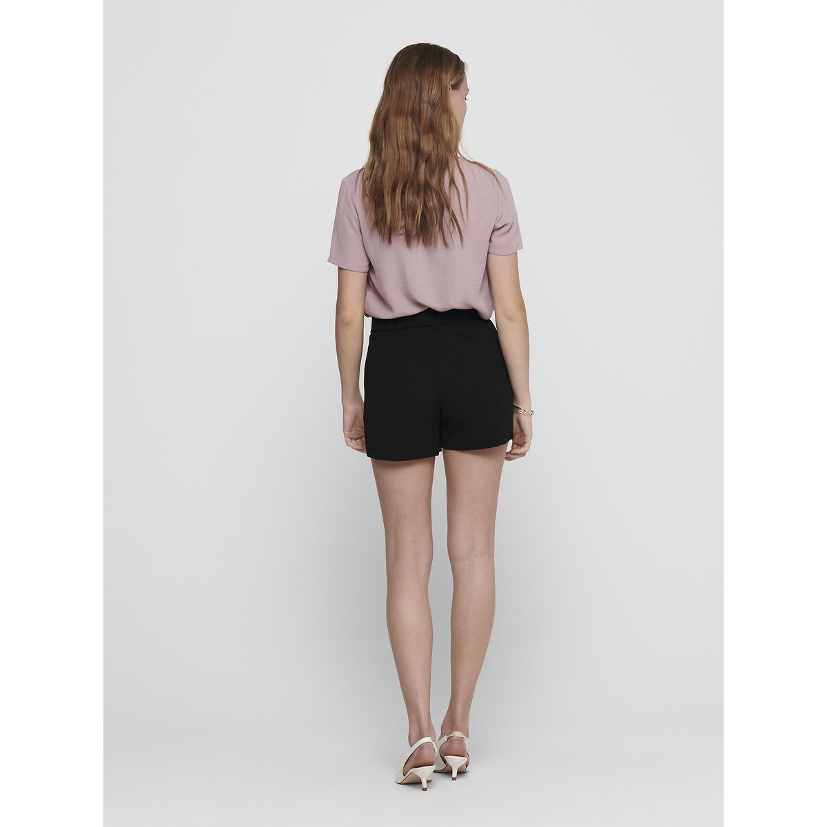 Short, détails boutons noir, JDY