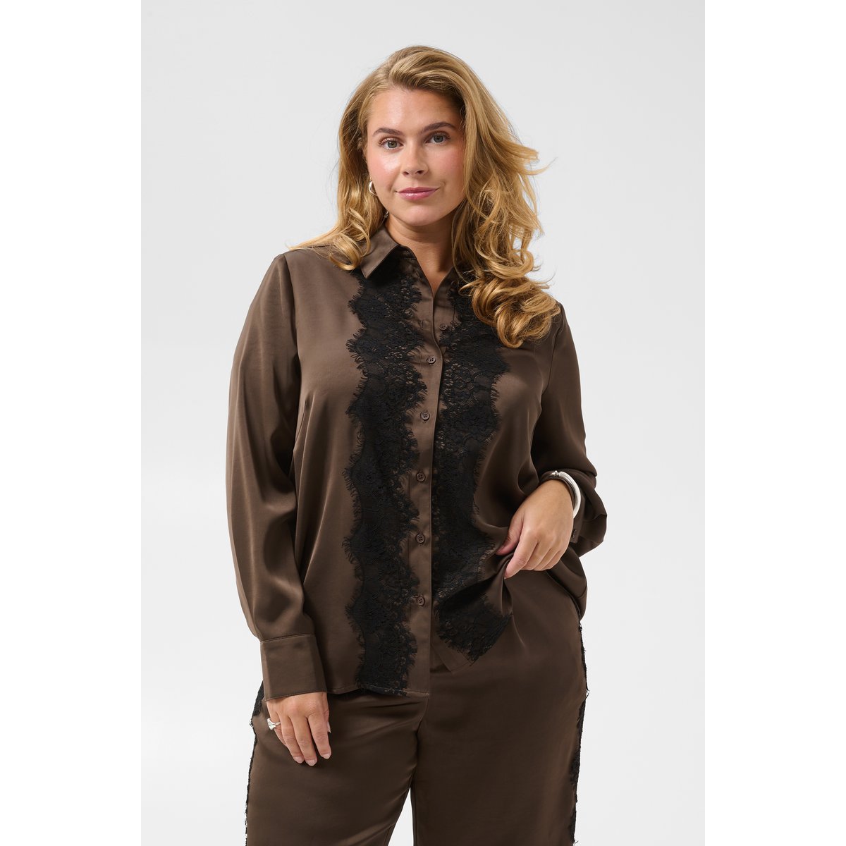 Chemise à manches longues marron seal brown, KAFFE CURVE