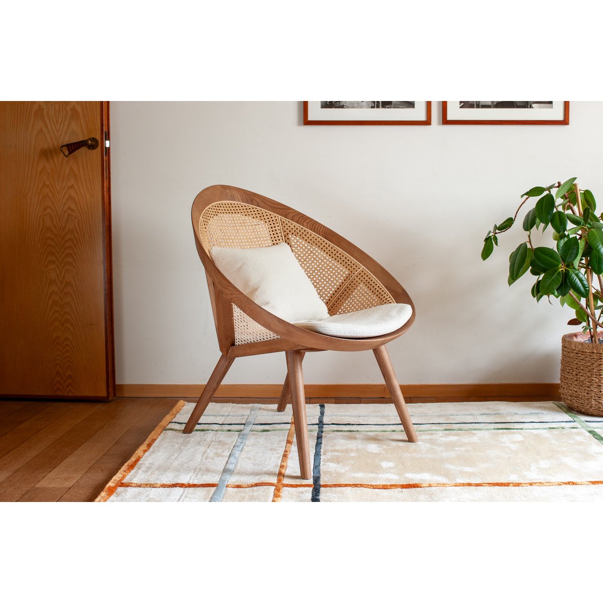 Fauteuil en frêne massif et osier COCON marron clair, PRODUIT INTERIEUR BRUT
