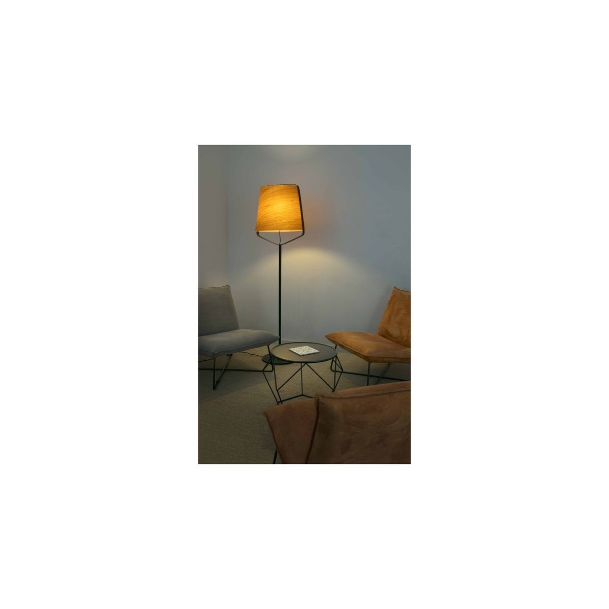 Lampadaire STOOD noir, FARO