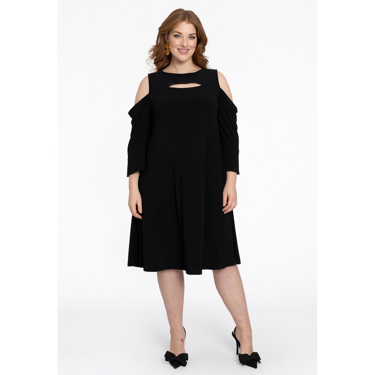 Robe avec découpe noir, YOEK