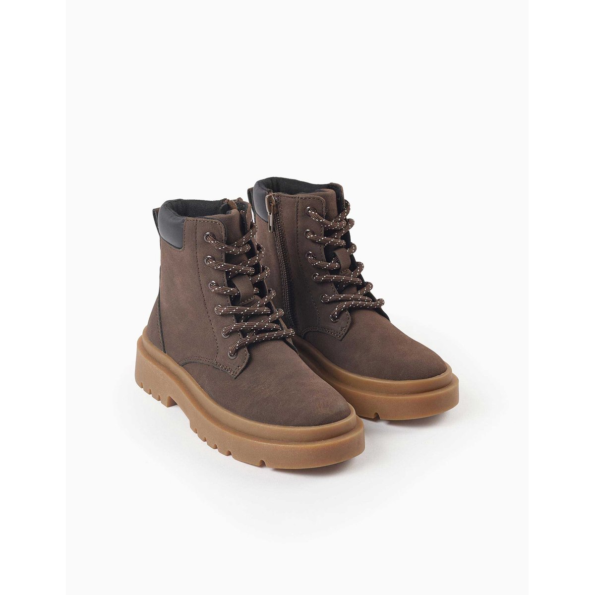 Bottines de montagne en suédine avec lacets marrón, ZIPPY