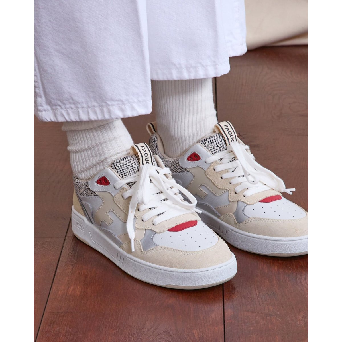 Baskets basses cuir suede DAHLIA crème et rouge, FAGUO