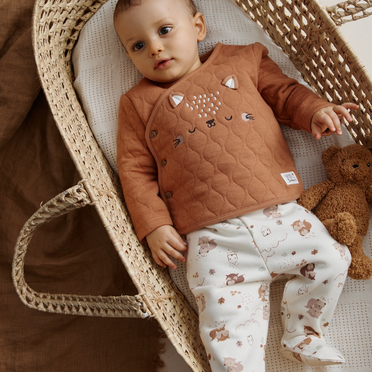 Ensemble bébé gilet croisé et pantalon avec pieds en molleton Caramel ecru, PETIT BEGUIN