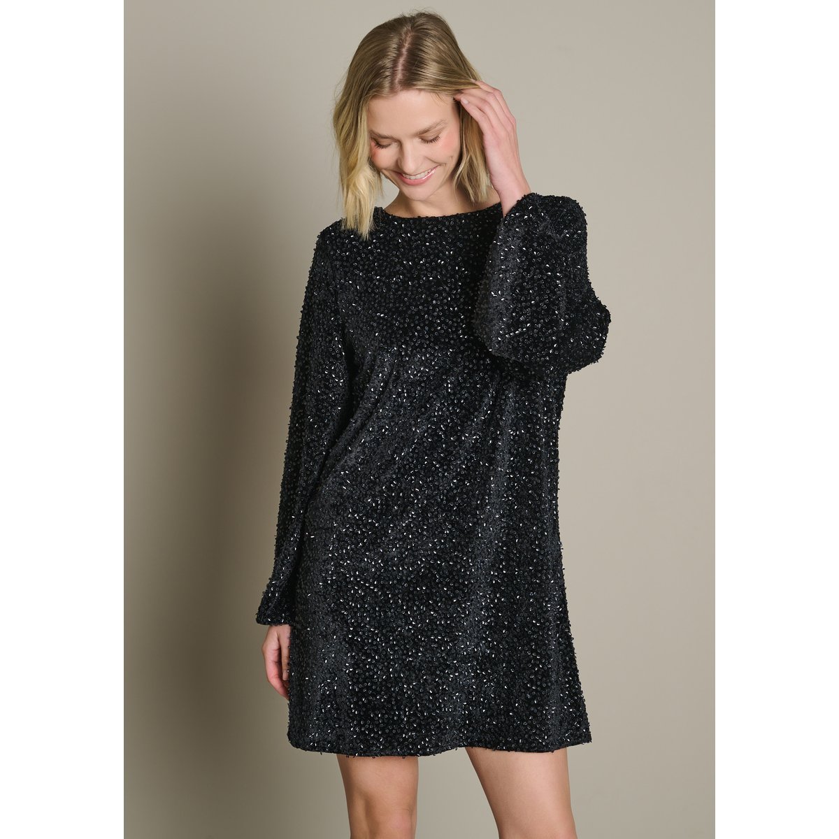 Robe courte en velours à sequins noir, LOLALIZA
