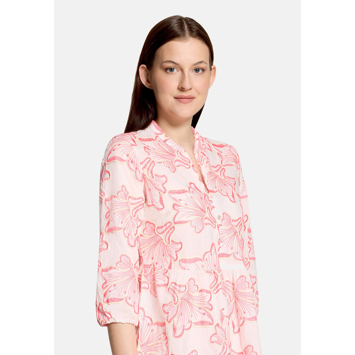 Robe à volants à broderies rosé/pink, BETTY & CO