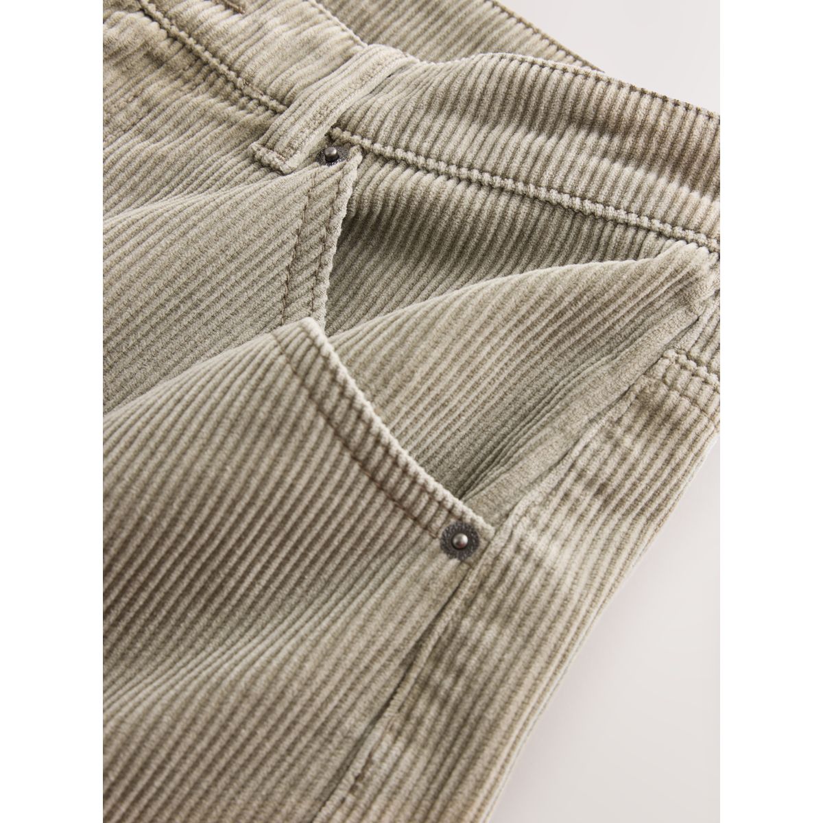Pantalon à 5 poches en velours côtelé grège, NEXT