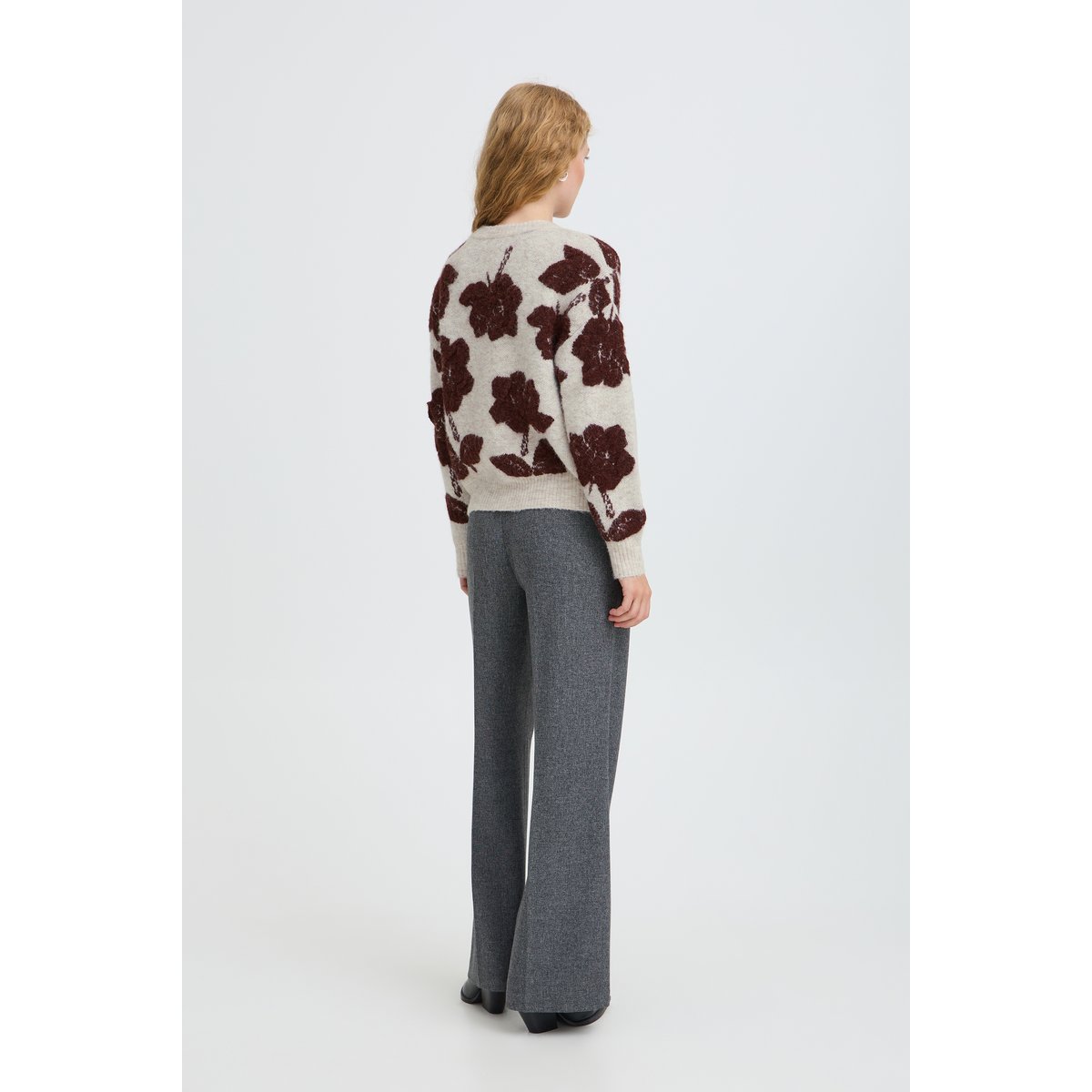 Pull en maille manches longues marron fudge flower, B.YOUNG