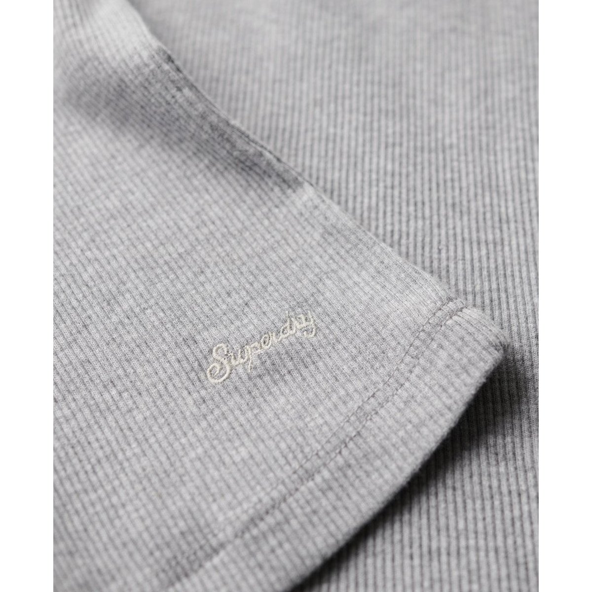 Haut à col V avec liseré en dentelle Athletic Essentials gris chiné, SUPERDRY