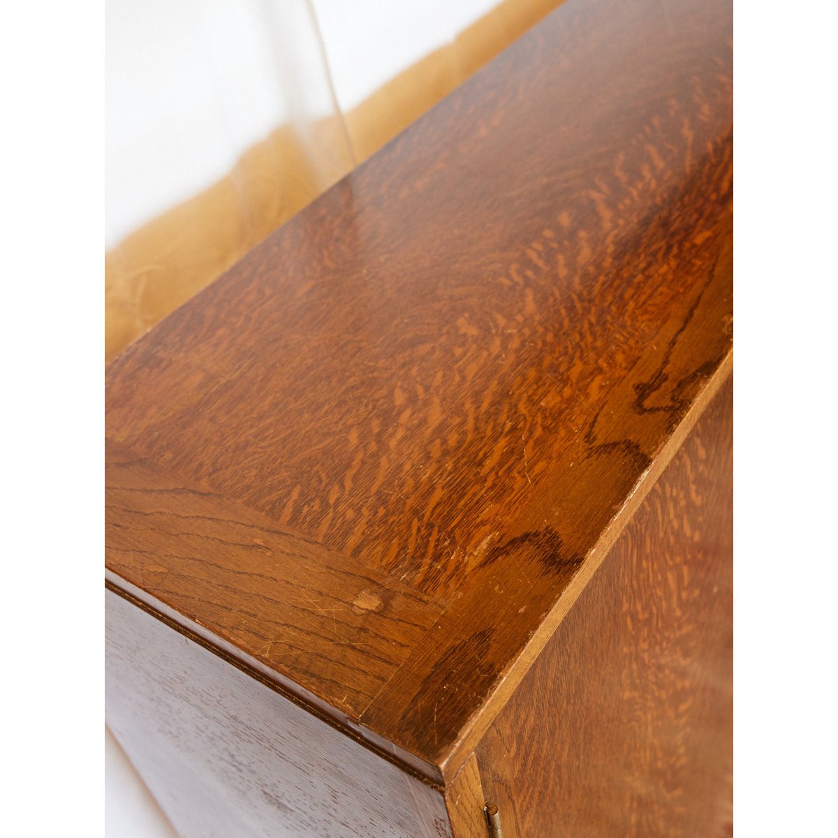 Grand buffet en bois Gilbert N°1719 - Bon état bois foncé, DEBONGOUT