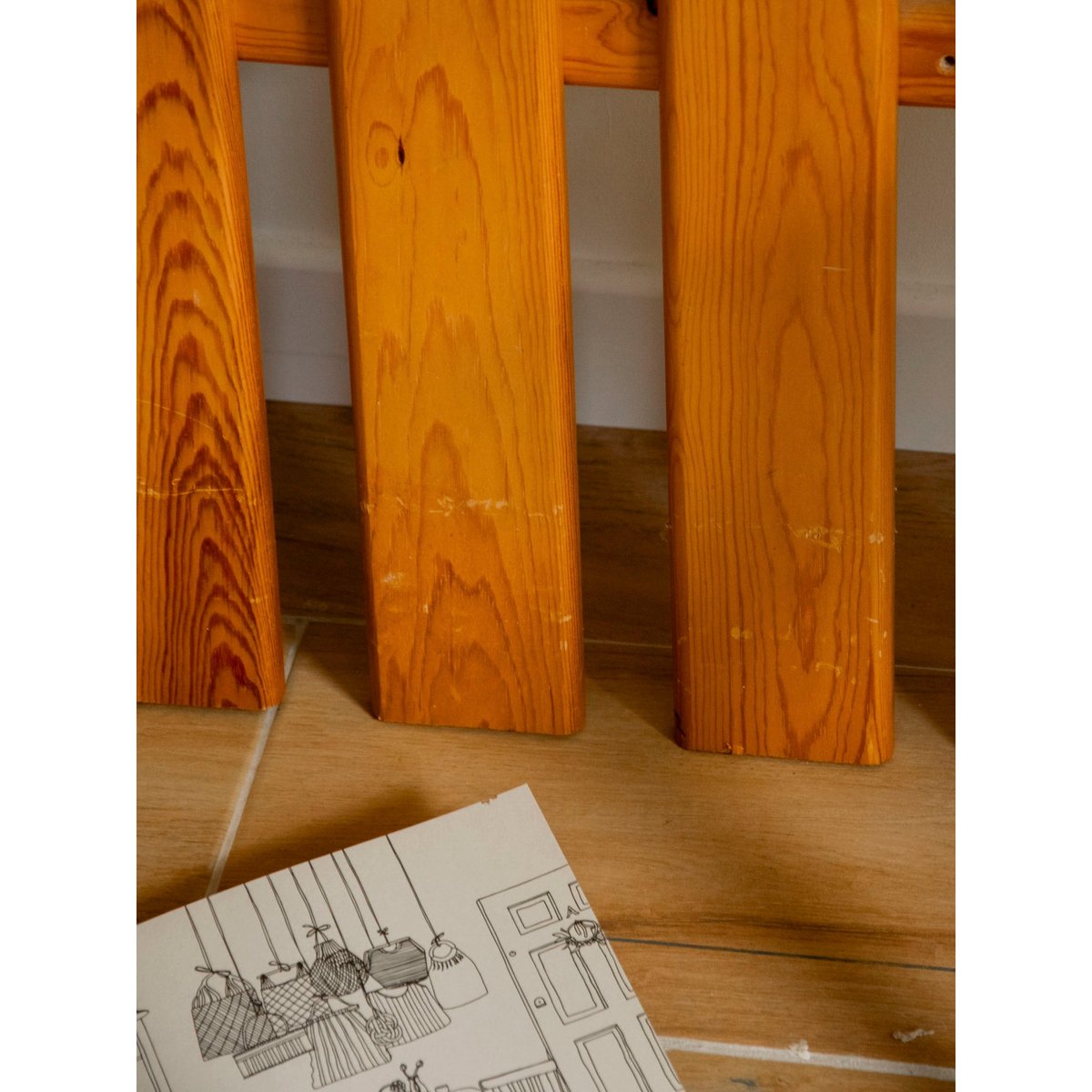 Porte-manteau mural en bois Max N°455 - Bon état bois clair, DEBONGOUT