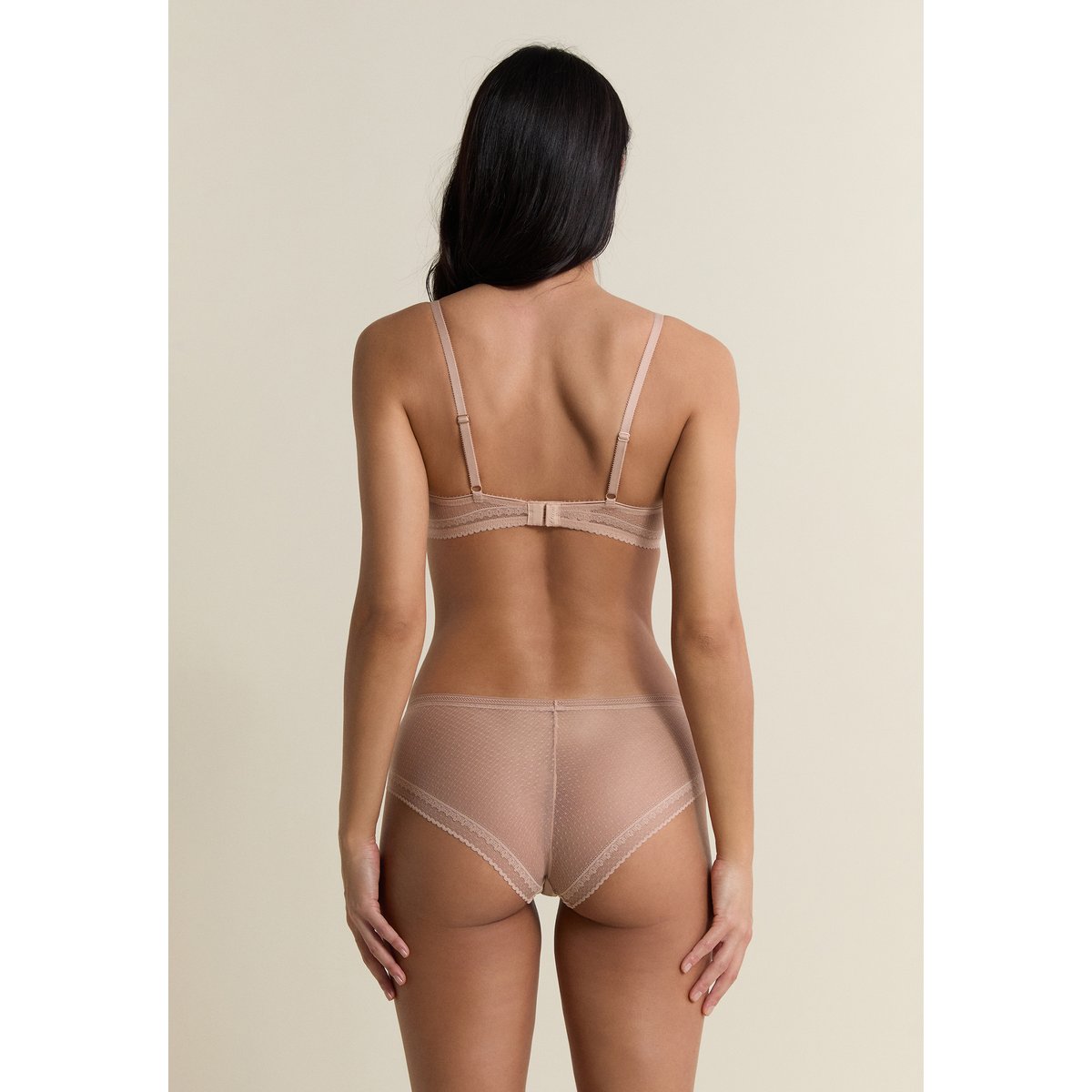 Soutien-gorge N.4 - Le coques fines en microfibre avec détails en dentelle PURE DREAM beige, ETAM