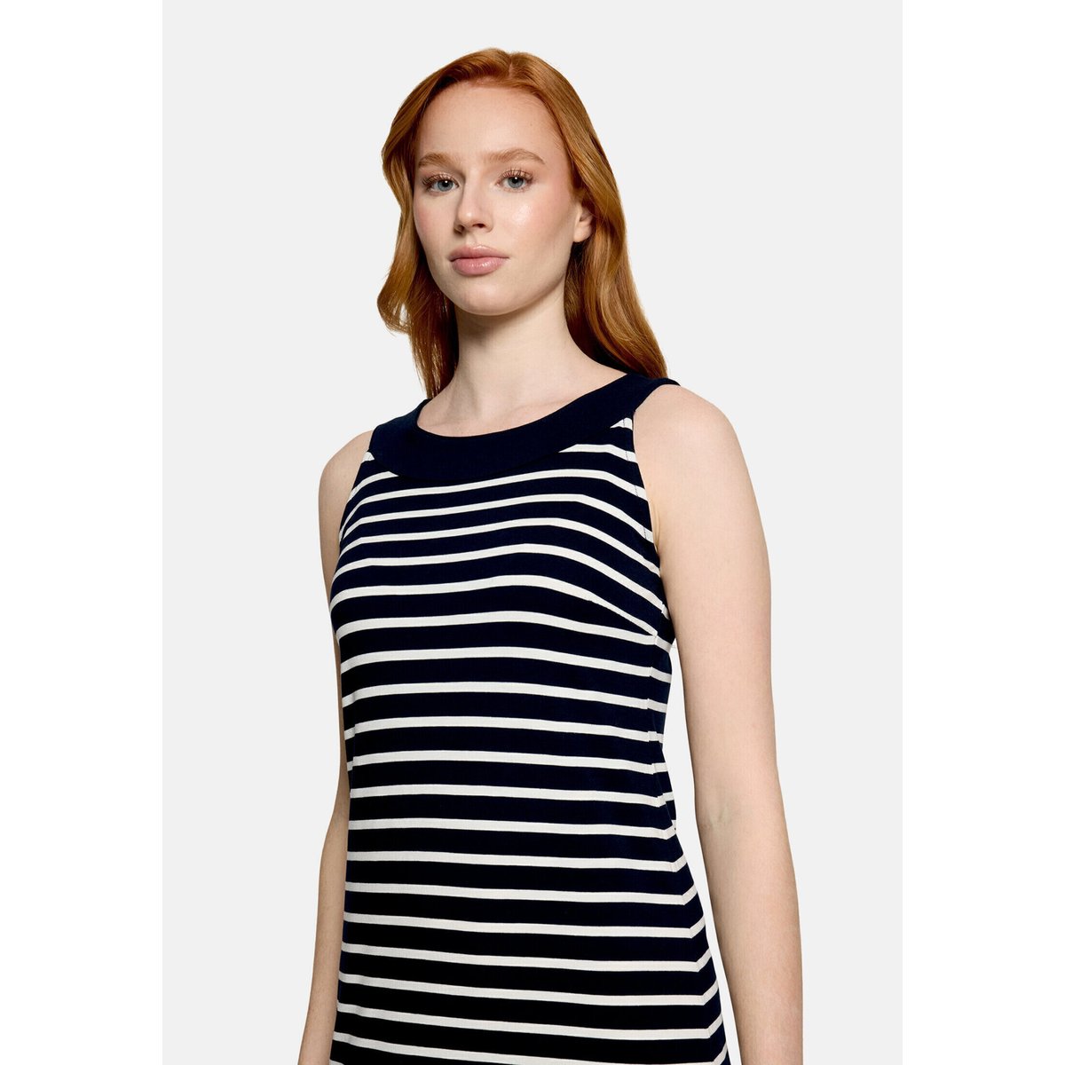 Robe d'été sans manches bleu/blanc, BETTY BARCLAY