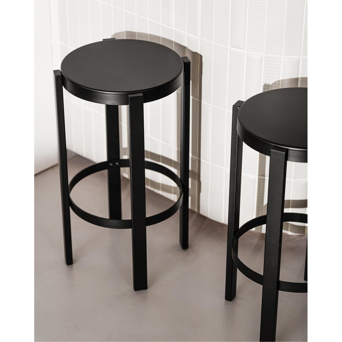 Tabouret de bar en acier robuste DOON rose pétale, NOO.MA