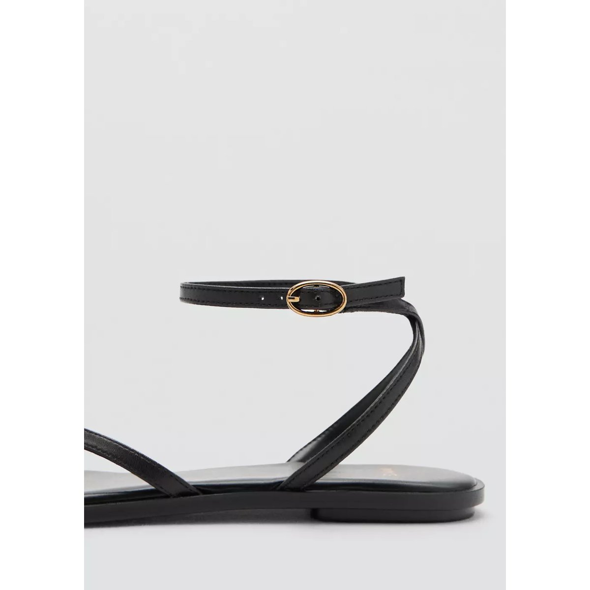 Sandales à lanières en cuir avec détails métalliques noir, MANGO