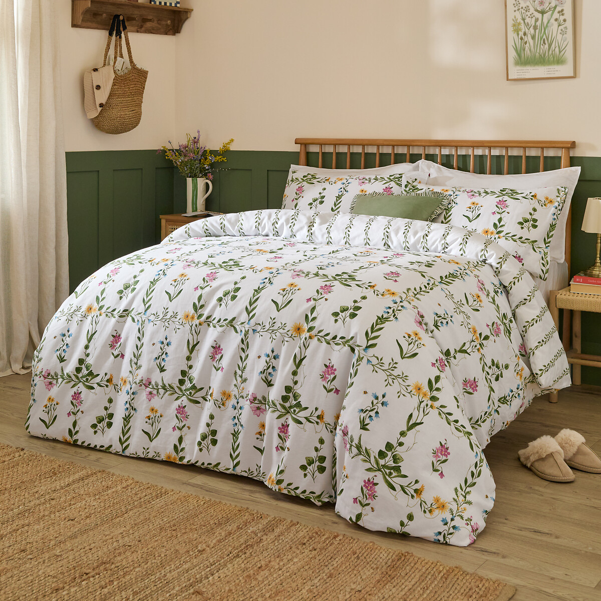 Olivia Reversible 100% Cotton Duvet Cover and Pillowcase Set green, WYLDER