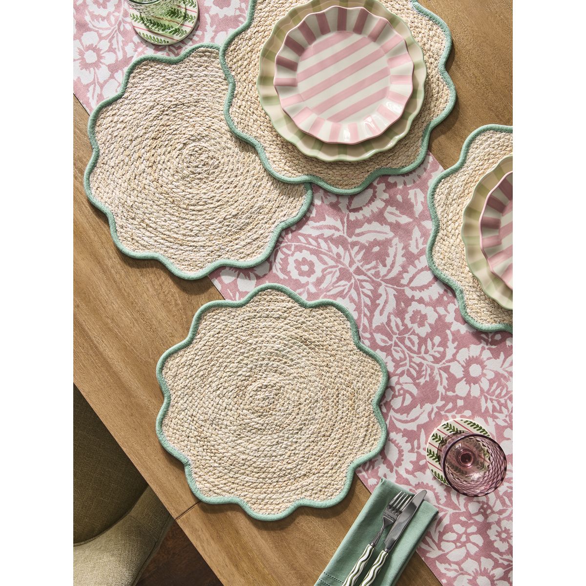 Set de table en rotin festonné, lot 4 vert sauge, NEXT