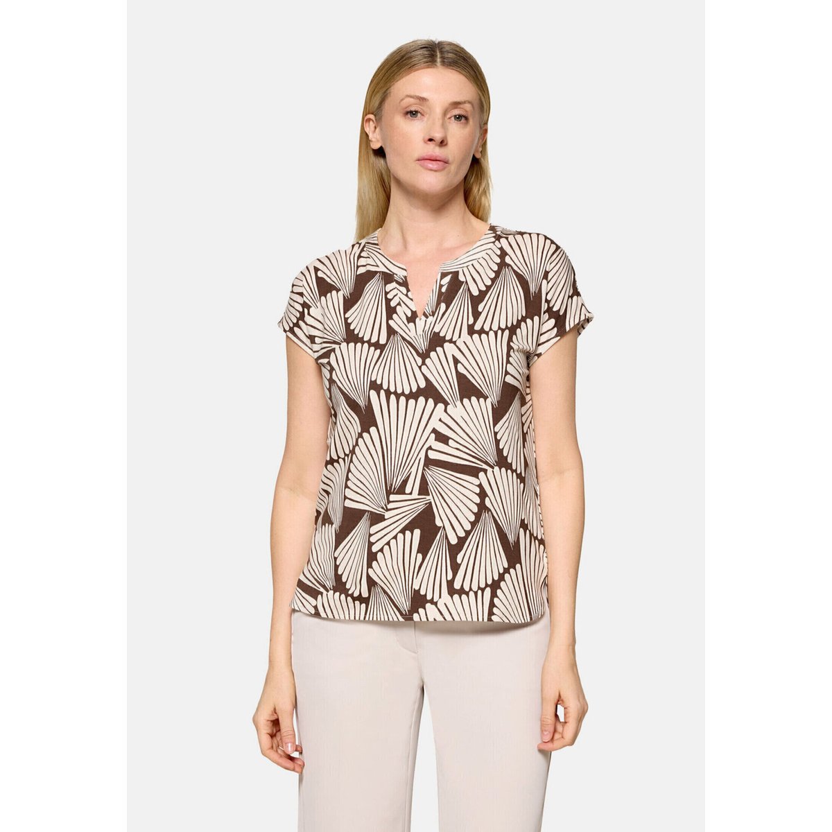T-shirt basique à encolure en v marron/beige, BETTY BARCLAY