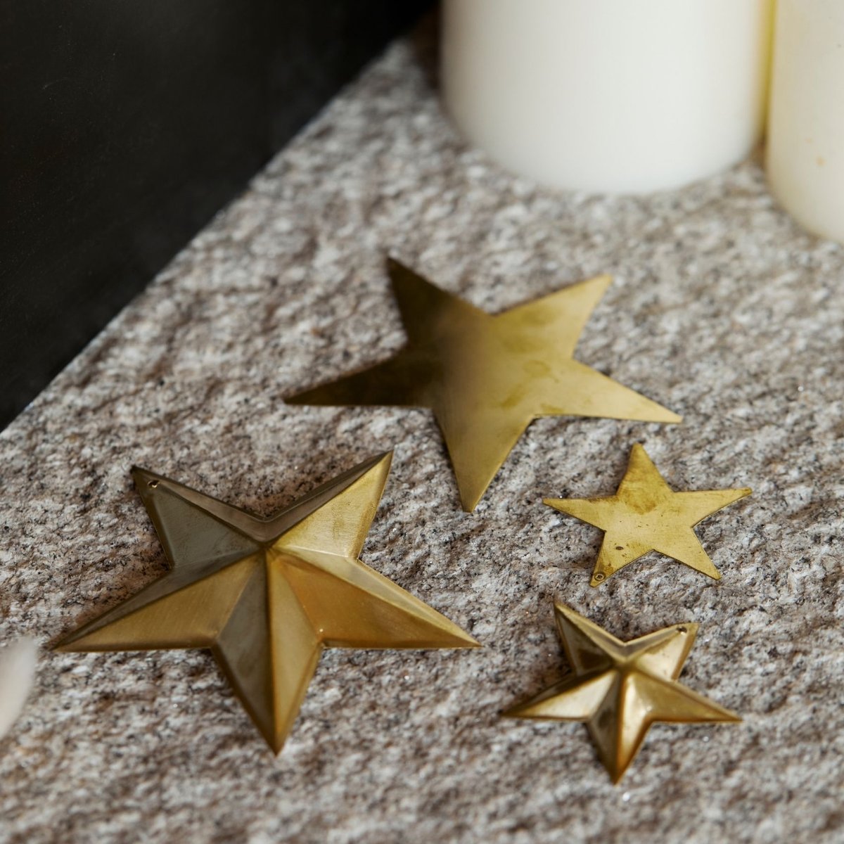 Déco étoile en relief laiton -  LOJI doré mat, HOME MAISON
