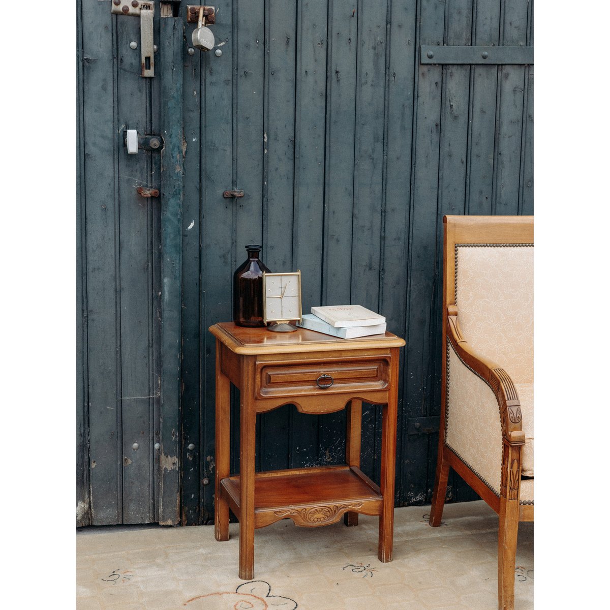 Table de chevet en bois Odile N°502 - Bon état bois, DEBONGOUT