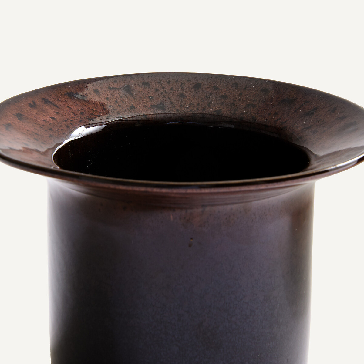 Cache-pot, en grès émaillé réactif, hauteur 15 cm, MESSINE lie de vin, AM.PM