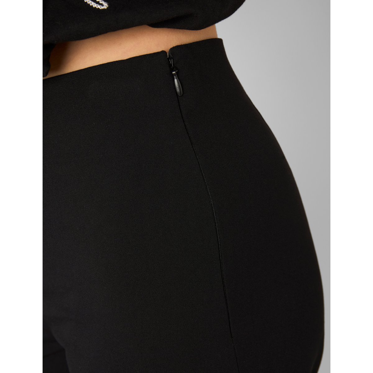 Pantalon droit noir, BZB