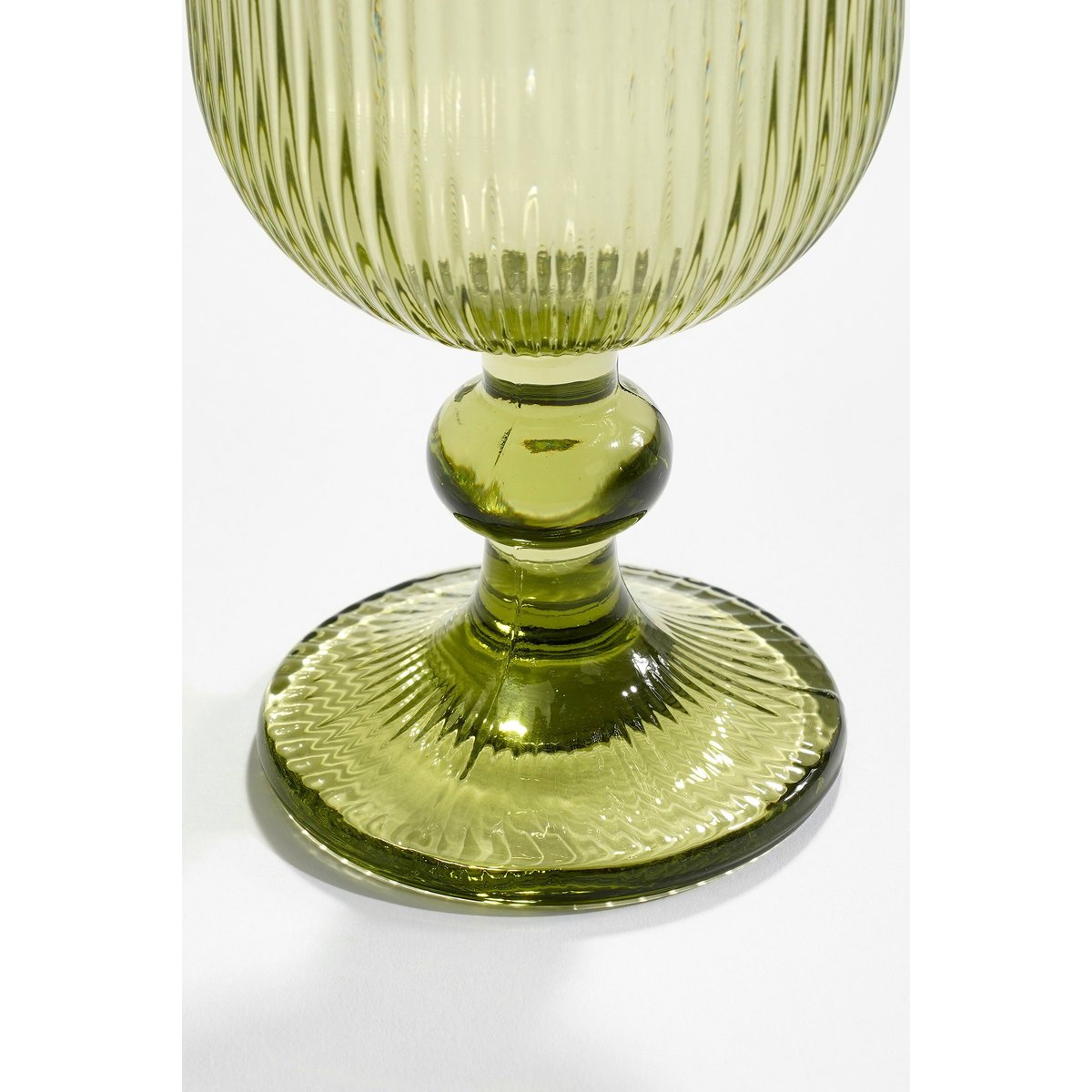 Lot de 6 verre à vin cannelé MERLOT vert clair, MICA DECORATIONS