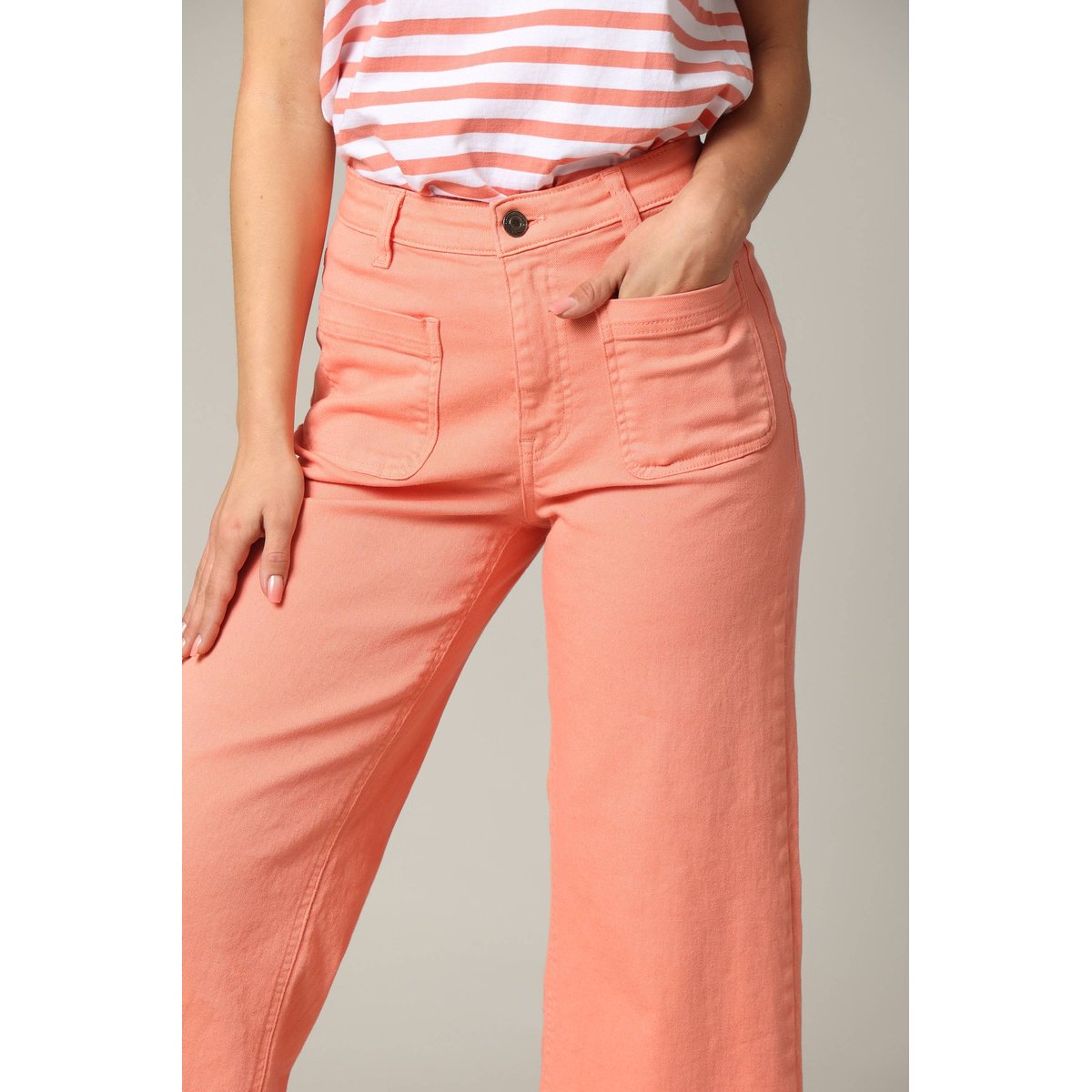 Jean taille haute coupe large en denim noir LILOO pink, DEELUXE