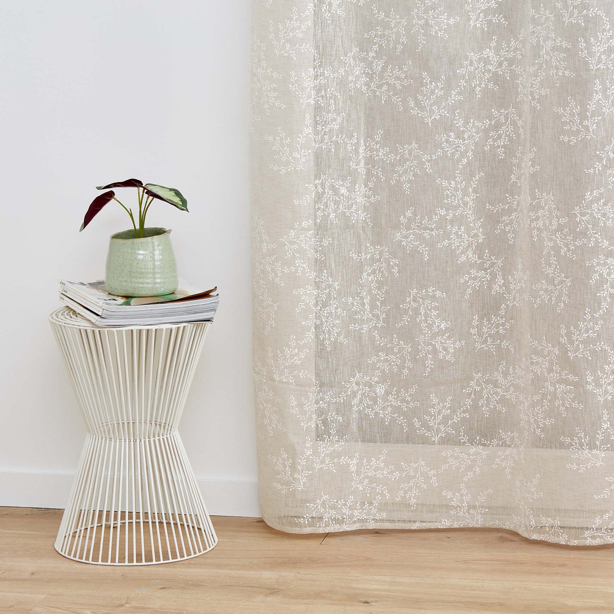 Voilage Vintage fleurs brodées taupe, DOUCEUR D'INTÉRIEUR
