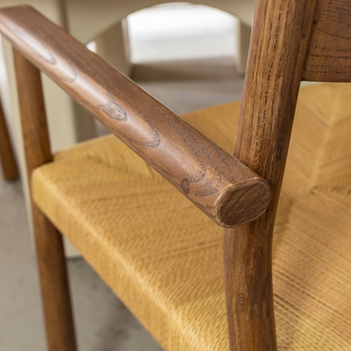 Chaise en bois d'orme LIORIA bois clair, MADE IN MEUBLES