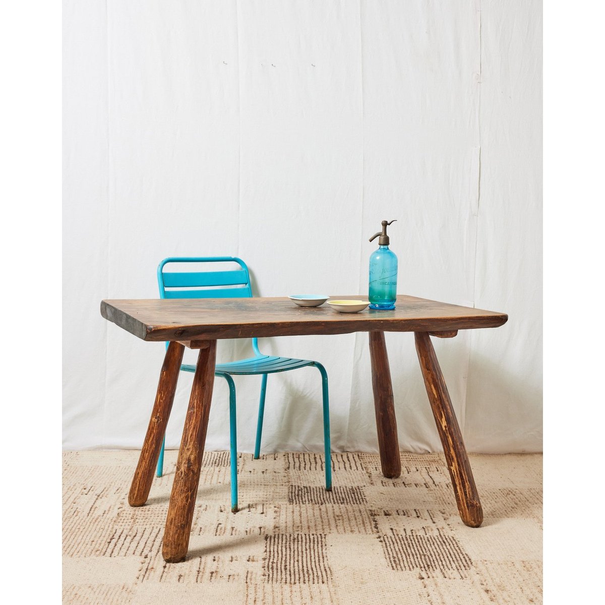 Table à manger brutaliste en chêne massif Romy N°565 - Bon état bois clair, DEBONGOUT