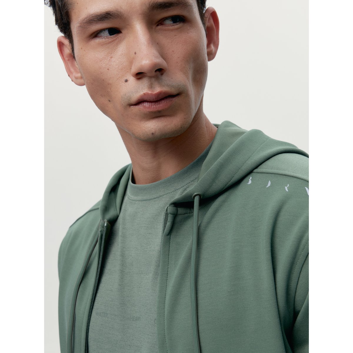 Sweat de sport homme Biafra À capuche avec fermeture éclair vert asperge, BORN
