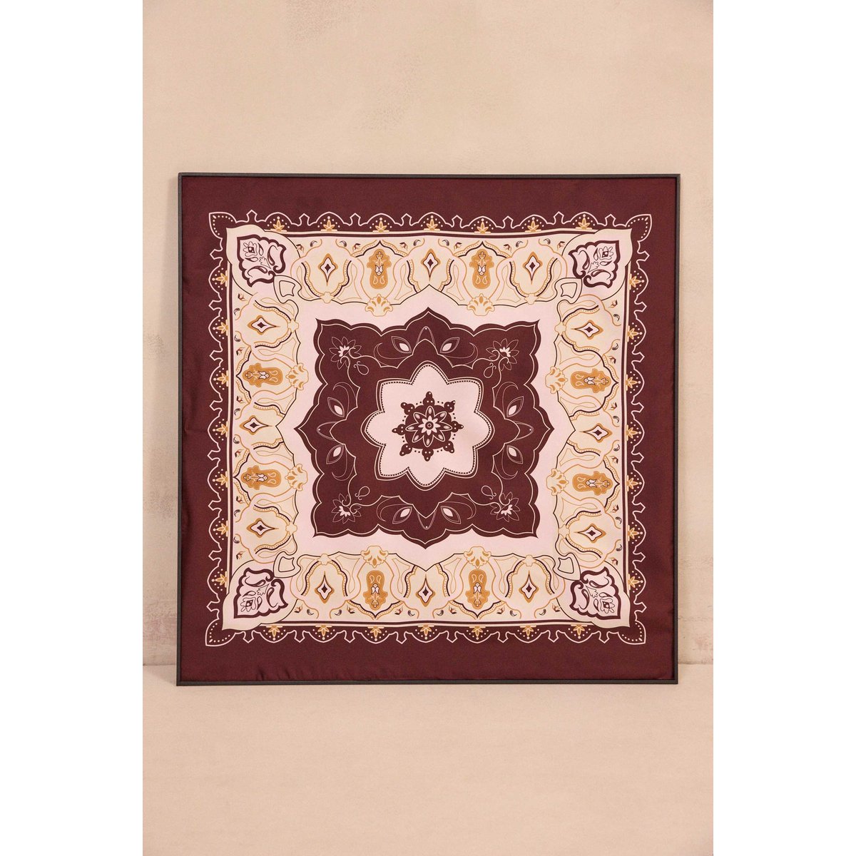 Foulard imprimé bordeaux en soie ROI bordeaux, Maison 123