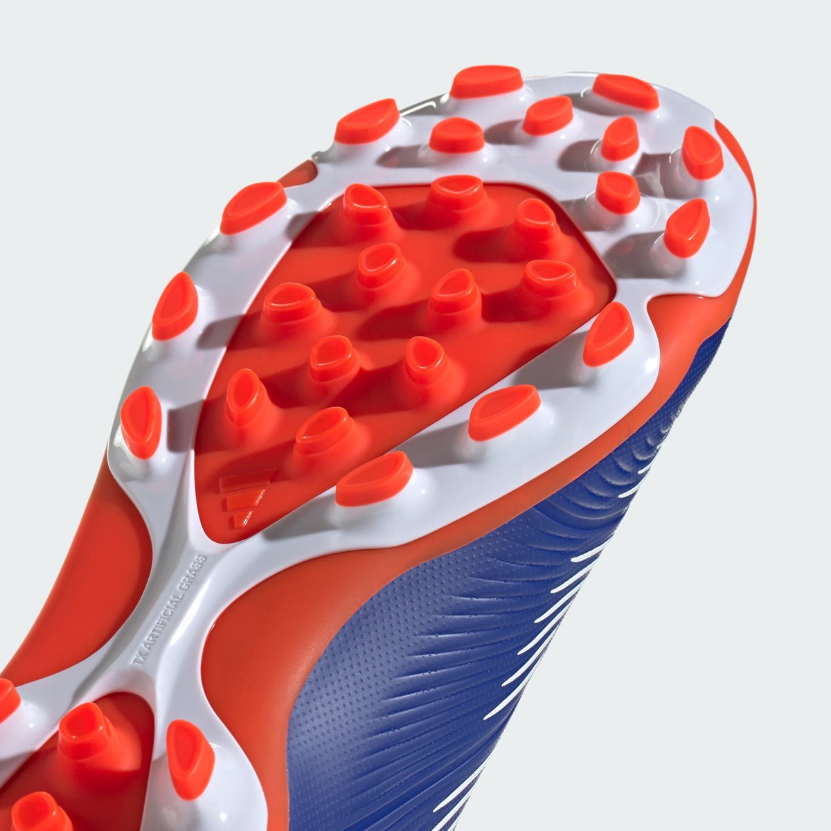 Chaussure Predator League 2G/3G Terrain synthétique lucid blue / cloud white / solar red, adidas Performance